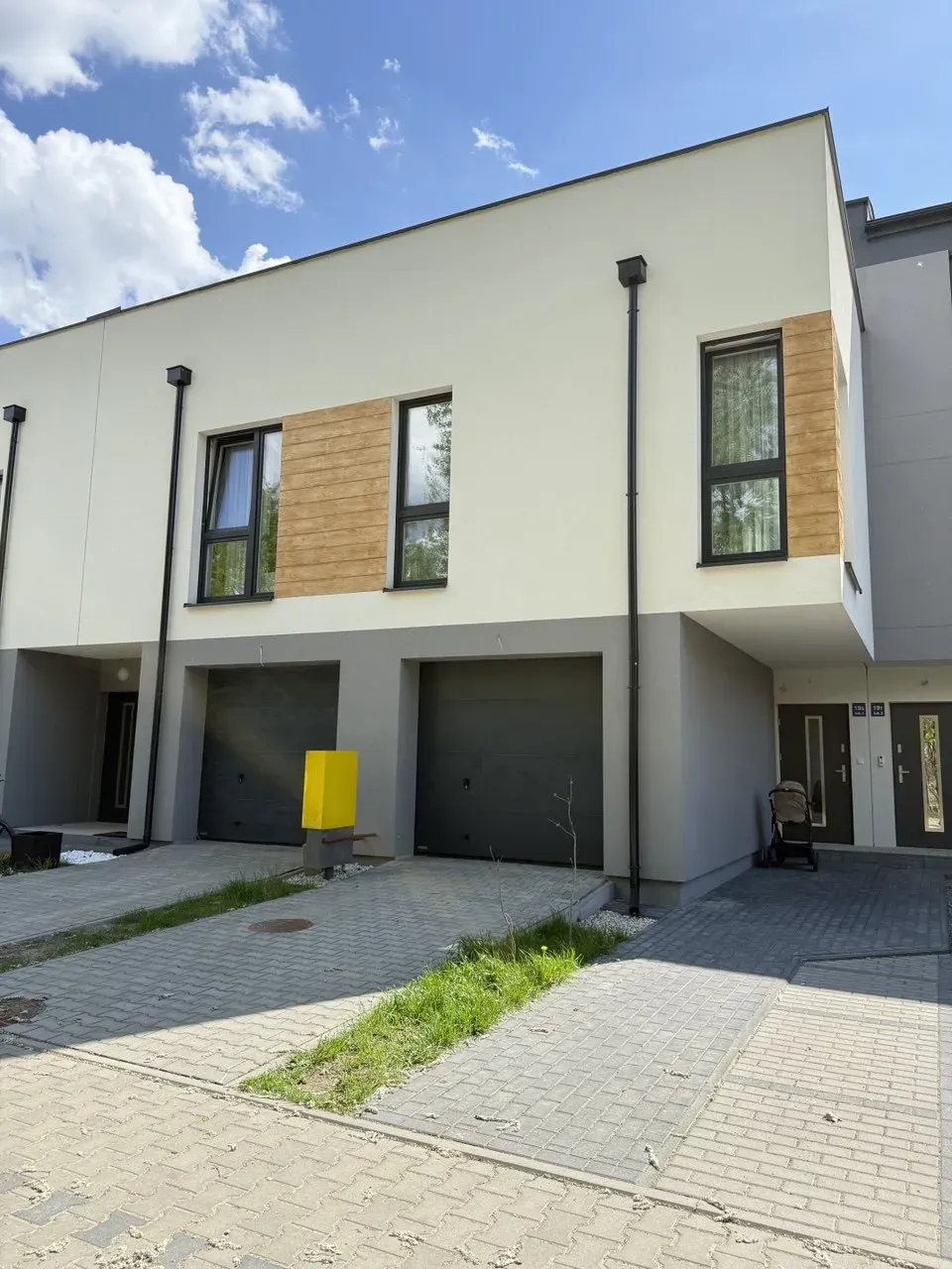 Nowy dom (szeregowiec) na sprzedaż w Markach. 2