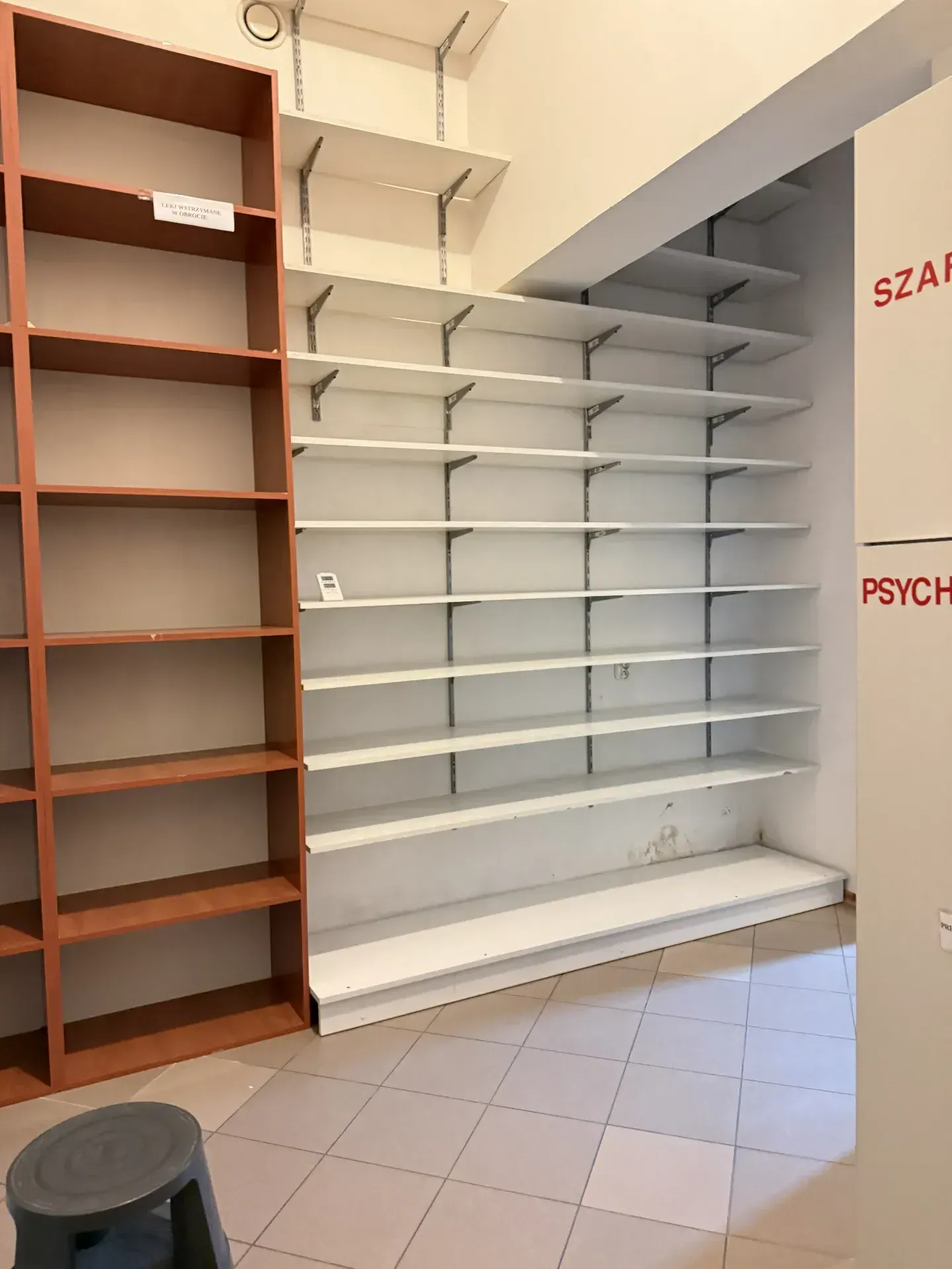 Na sprzedaż lokal w Rembertkach, Warszawa. 3